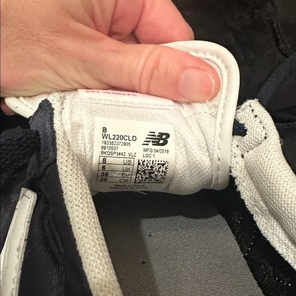 New Balance Women's Dark Blue and White Sneakers - Picture 4 of 5